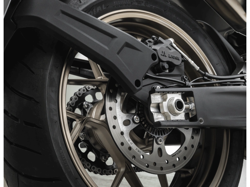 Cfmoto 800nk Rabais De 2,400$ Et Financement 5.99% Sur 60 Mois 2024 alt