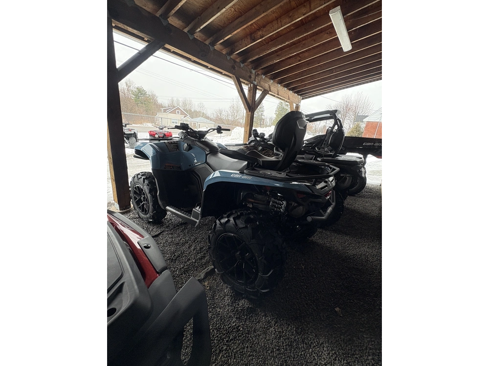 2026 Can-am Out Max Xt 700 alt