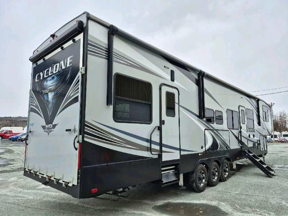 Heartland Cyclone 4101 2020 alt