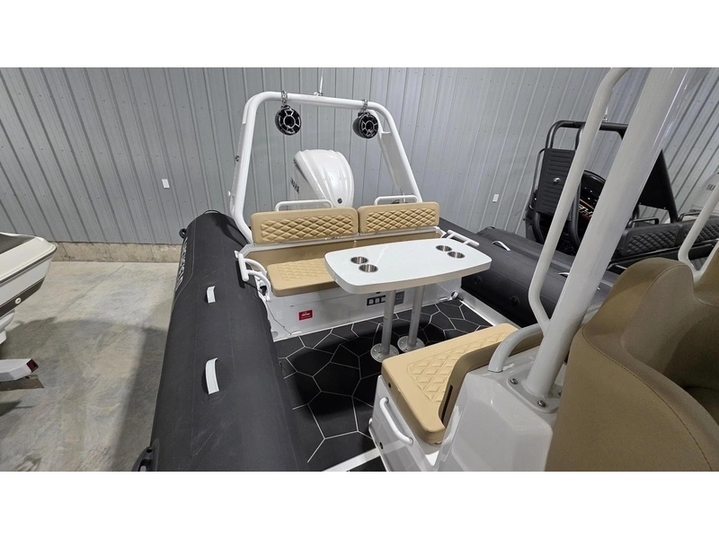 2025 Highfield Sport 760 alt