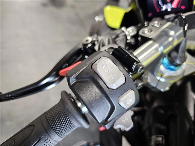 2026 Triumph Speed Triple 1200 Rx alt