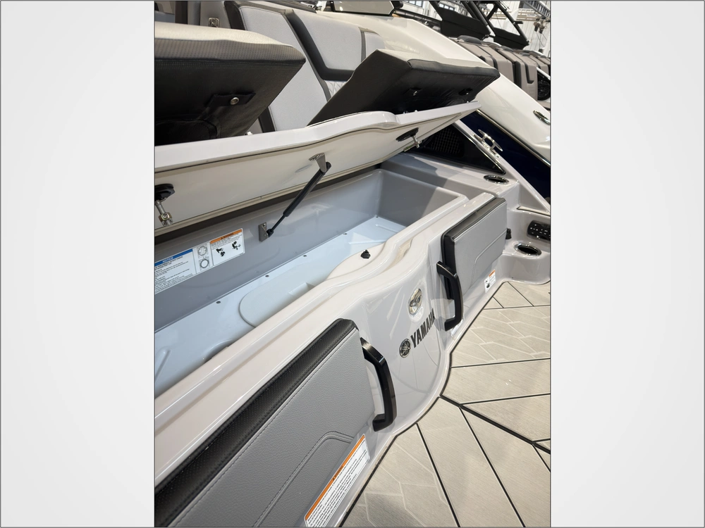 2026 Yamaha 255xd $3,000 Rebate alt