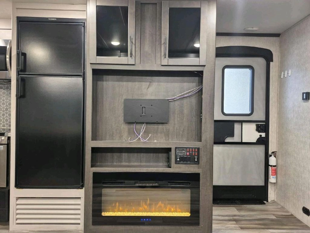 Crossroads Cruiser Aire 28bbh 2022