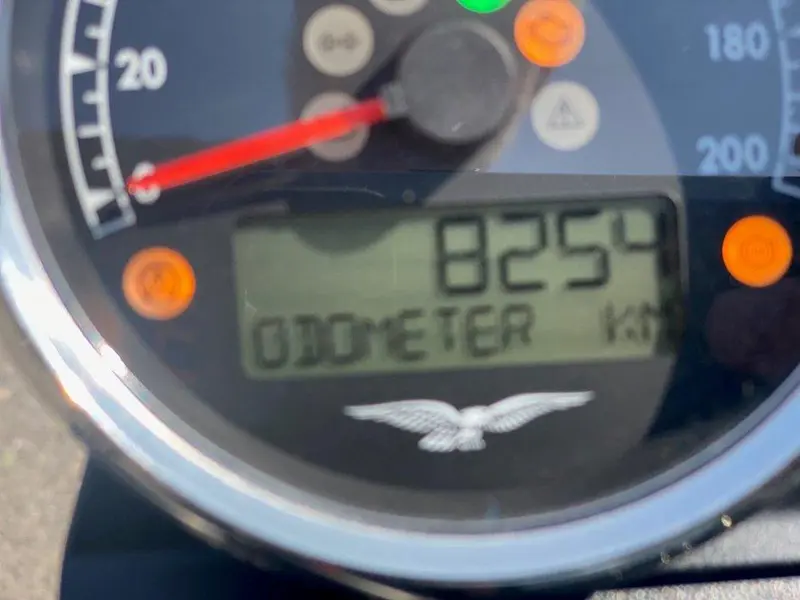 2019 Moto Guzzi V7 III STONE thumbnail 13