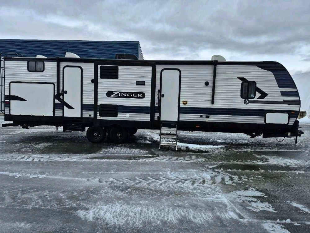 Crossroads Zinger 331bh 2023 alt