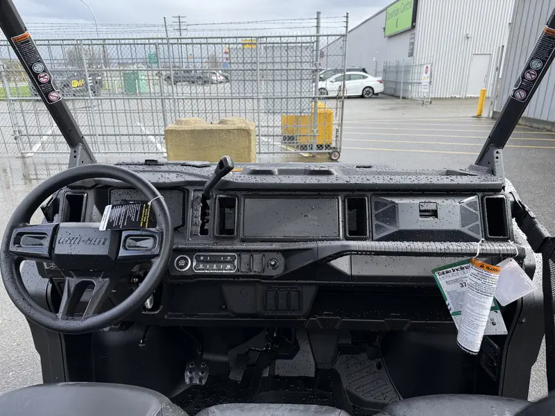 2026 Can-Am DEFENDER XT HD11 thumbnail 8