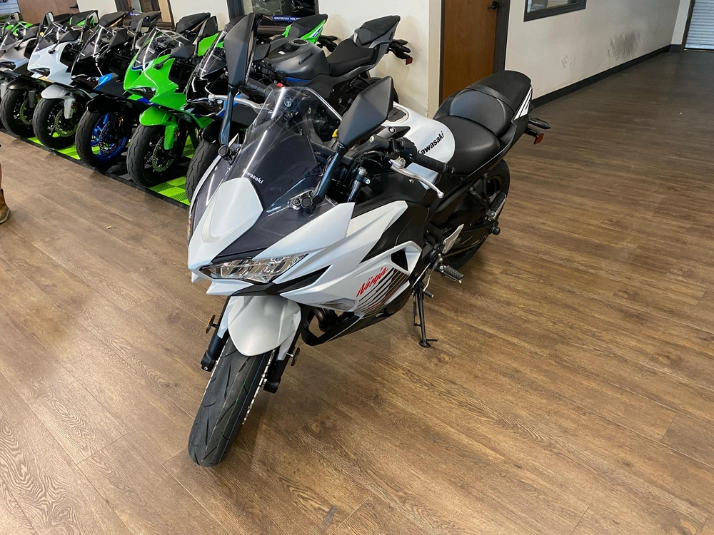 2026 Kawasaki Ninja 650 Abs Abs alt