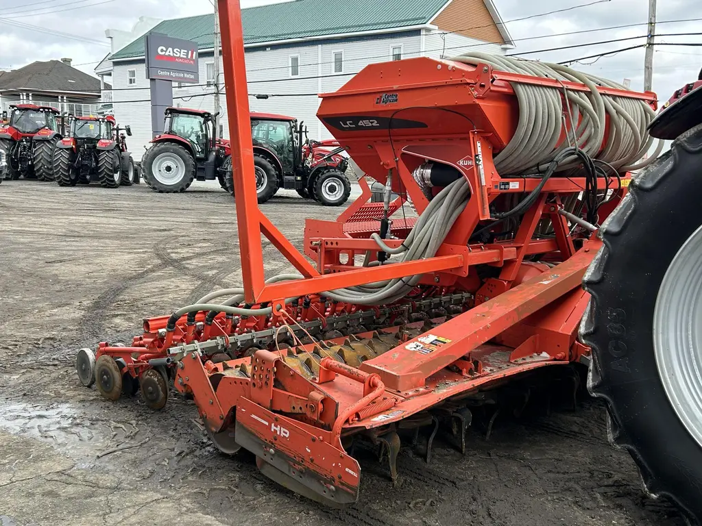 2012 Kuhn LC452