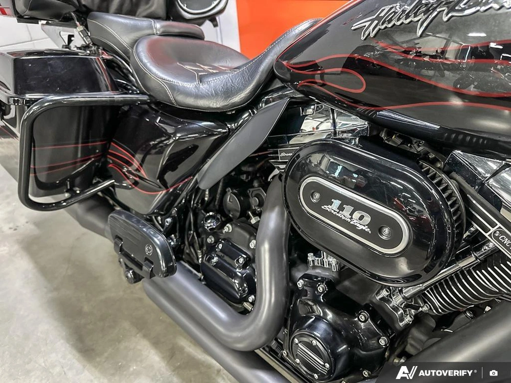 2010 Harley-davidson Cvo Ultra Classic alt