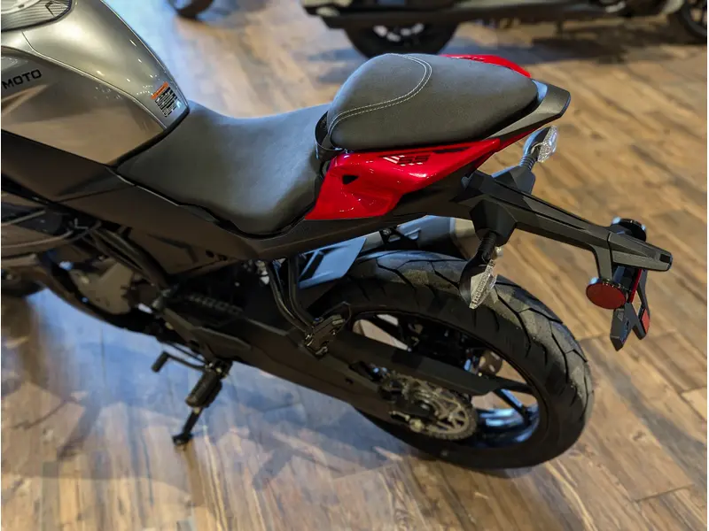 2026 CFMOTO 300SS // Nebula Black thumbnail 12