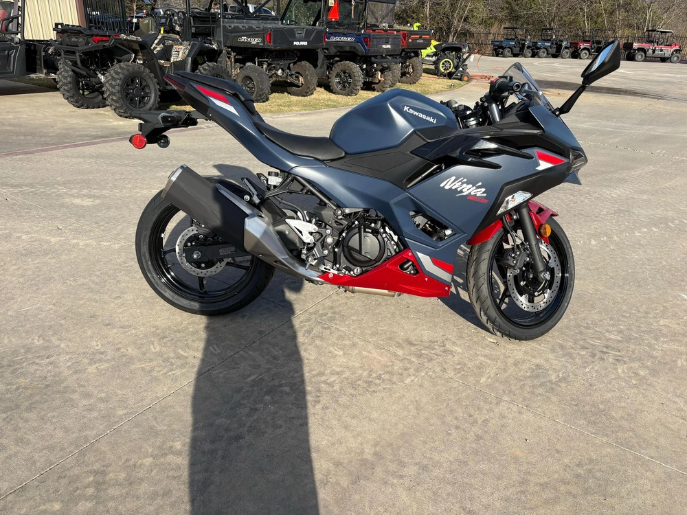 2026 Kawasaki Ninja® 500 Abs alt