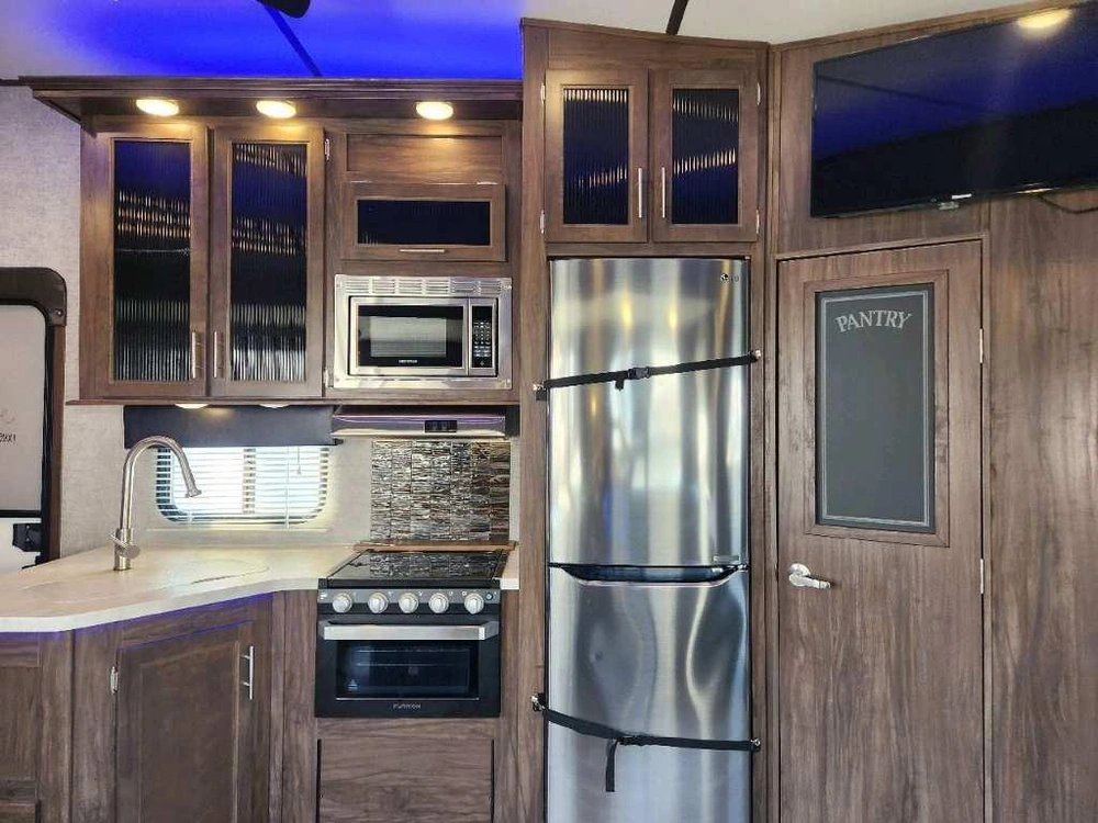 Cherokee Arctic Wolf 265bhd 2019 alt