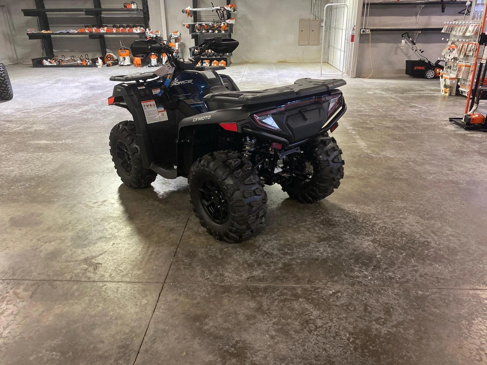 2025 Cfmoto Cforce 600 alt