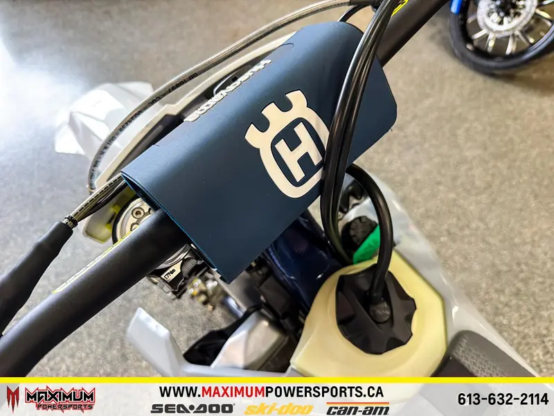 2024 Husqvarna FX 450 thumbnail 14