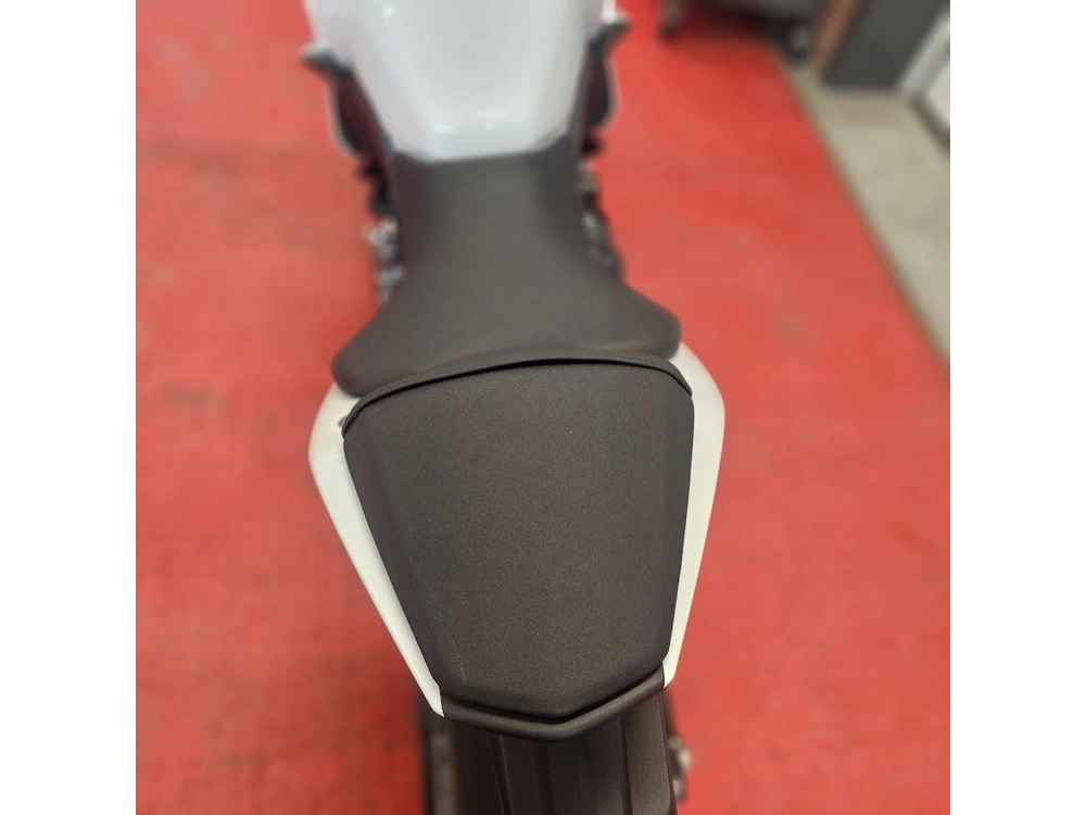 2026 Suzuki Gsx 8r alt