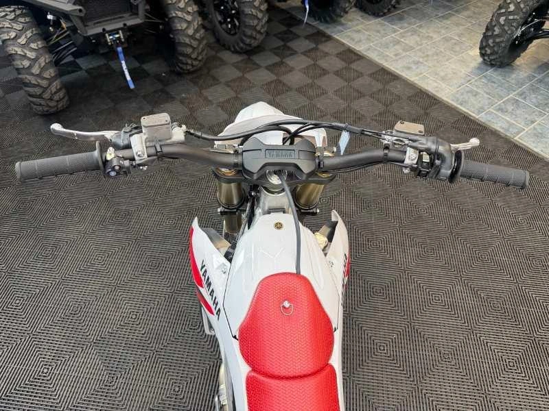 Yamaha Yz450f 70e Anniversaire 2026 alt