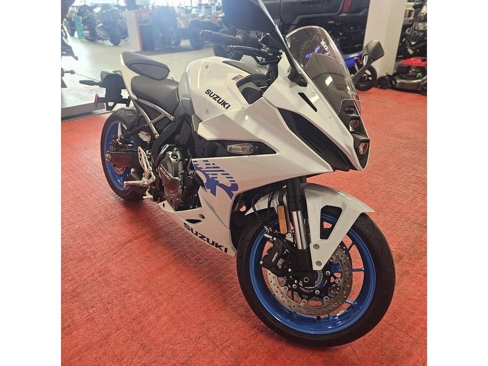 2026 Suzuki Gsx 8r alt