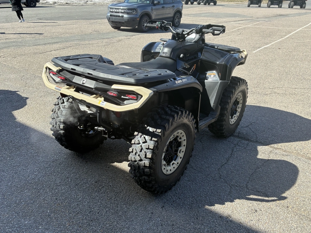 2026 Can-am Outlander Backcountry 1000r alt