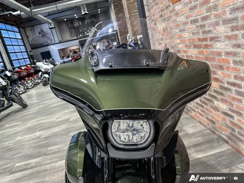 2026 Harley-Davidson Street Glide Limited thumbnail 16