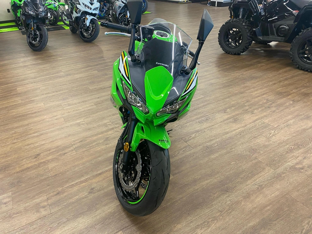 2025 Kawasaki Ninja® 650 Abs Abs alt