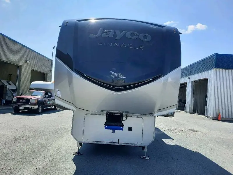2026 Jayco Pinnacle 38FBRK thumbnail 11