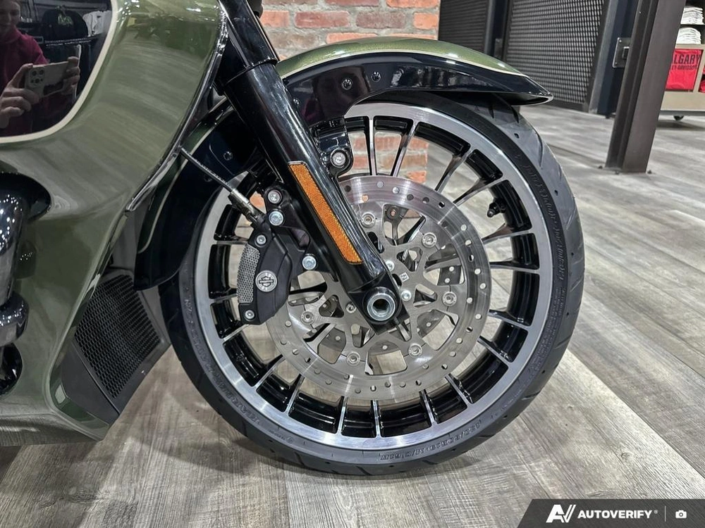 2026 Harley-davidson Street Glide Limited alt