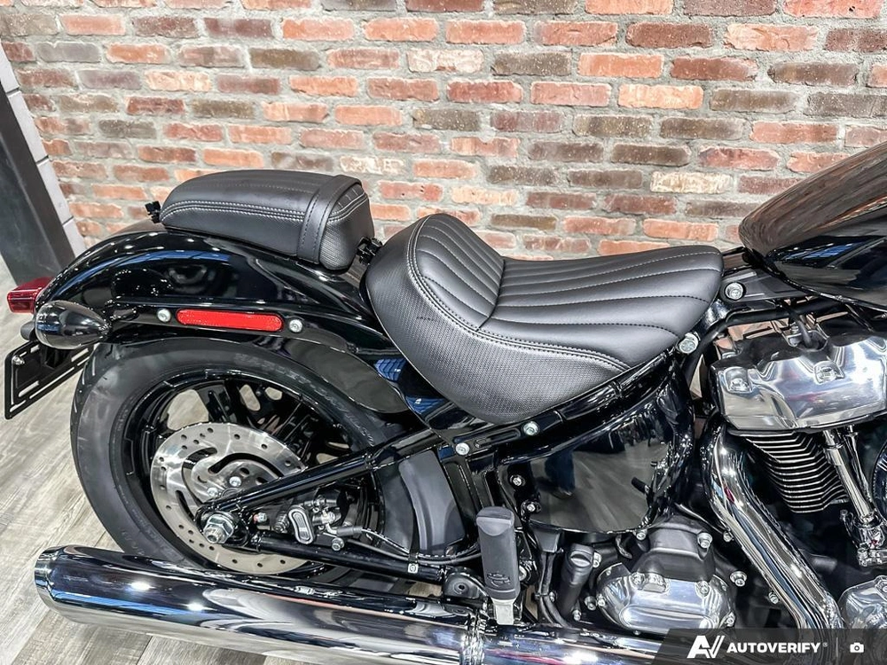 2026 Harley-davidson Street Bob alt