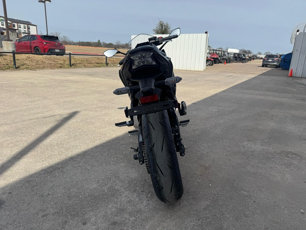 2026 Kawasaki Ninja® 650 Base Base alt