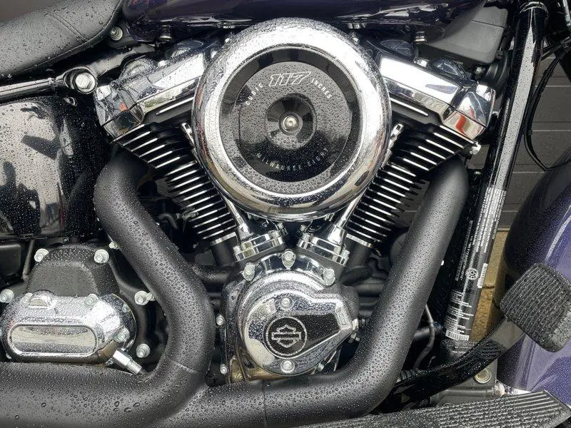 2026 Harley-Davidson FLHC - Heritage Classic thumbnail 3