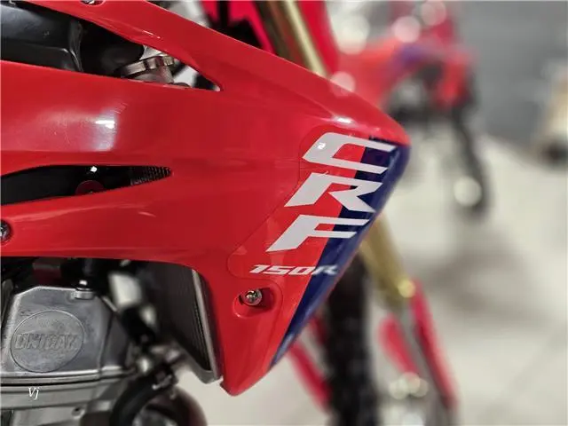 2025 Honda CRF150R CCMPETITION/MOTOCROSS thumbnail 3