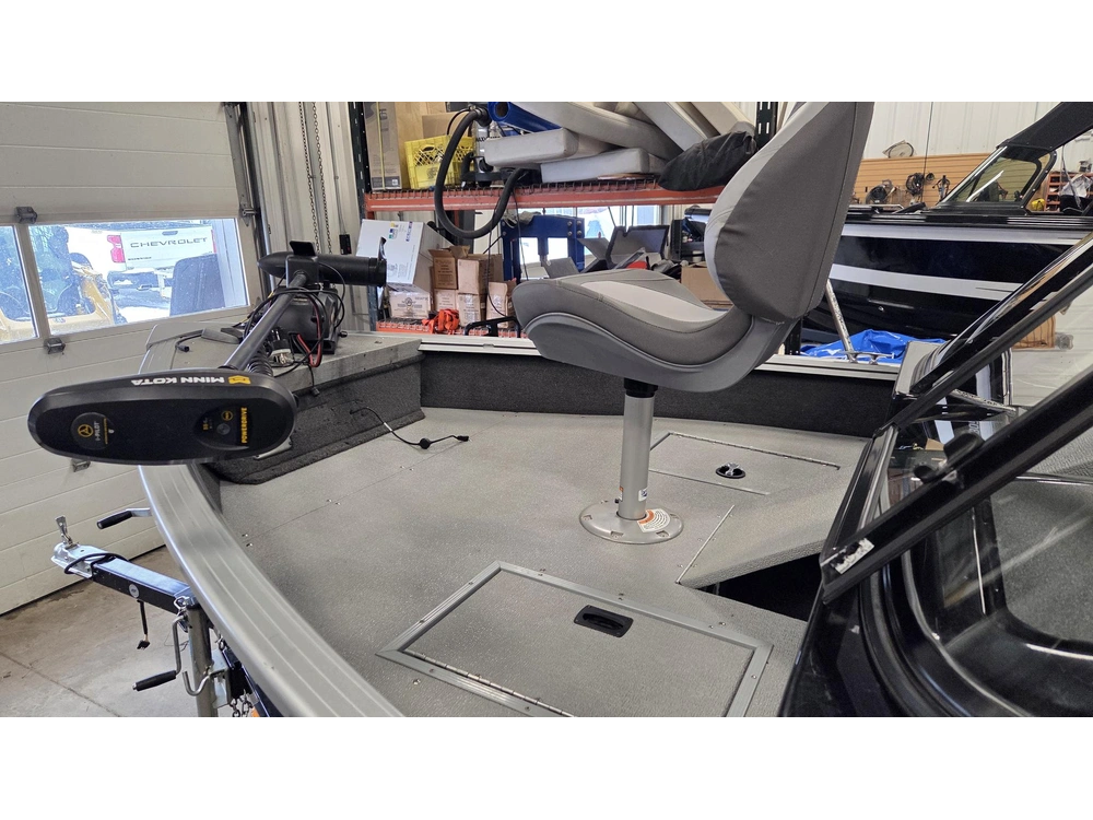 2022 Smoker-craft 162 Pro Angler Xl alt