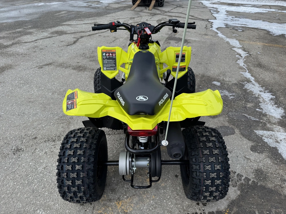 Polaris Outlaw 110 Lime Squeeze 2026 alt