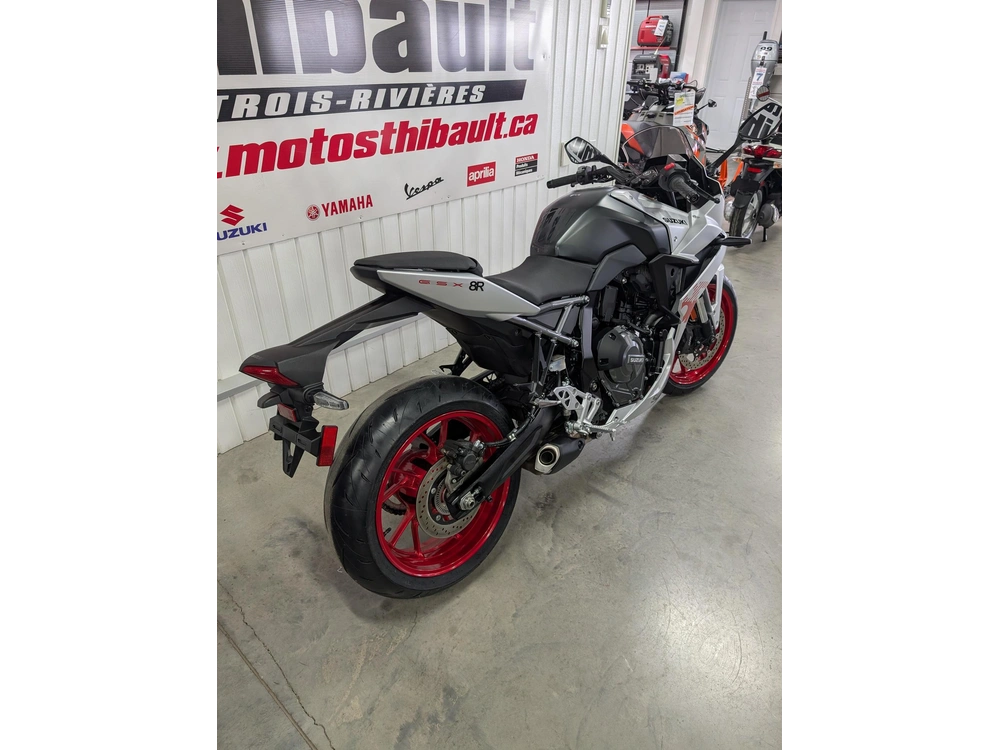Suzuki Gsx-8r 2024 alt