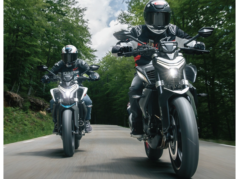 Cfmoto 450nk Rabais De 3,000$ Et Financement 60 Mois À 5.99% 2024 alt