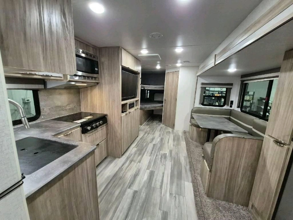 Winnebago Minnie 2301bhs 2022 alt