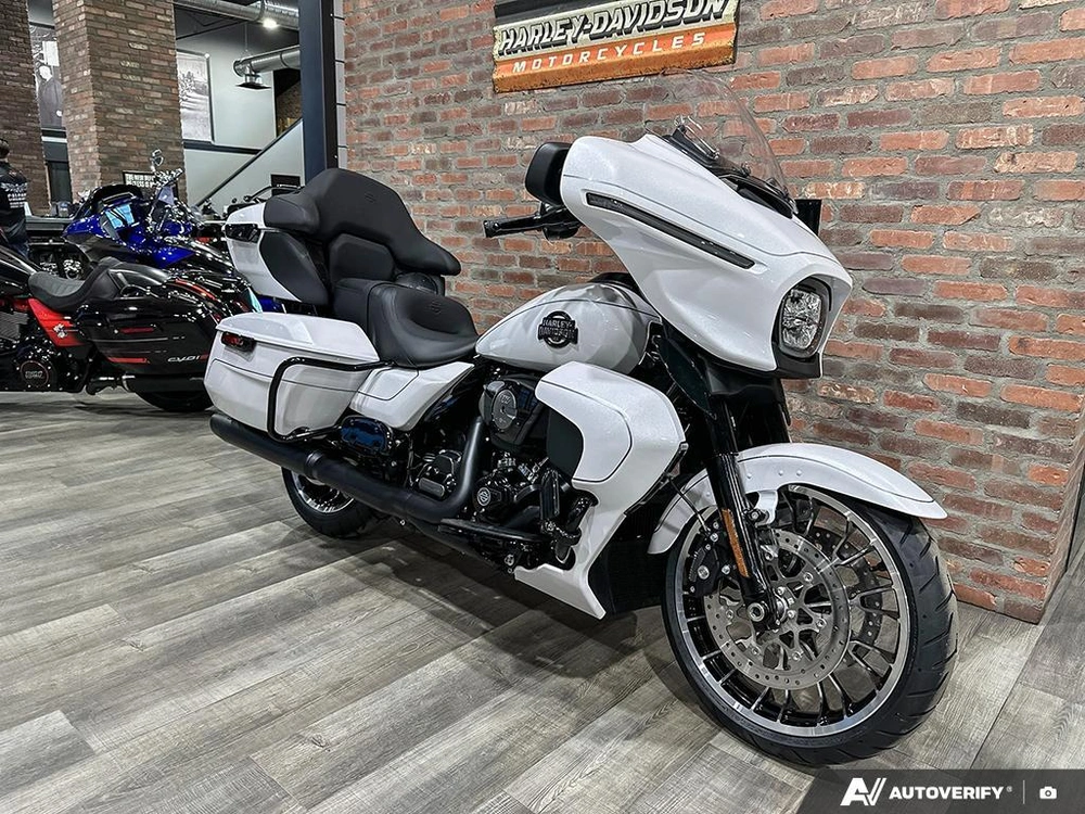 2026 Harley-davidson Street Glide Limited alt