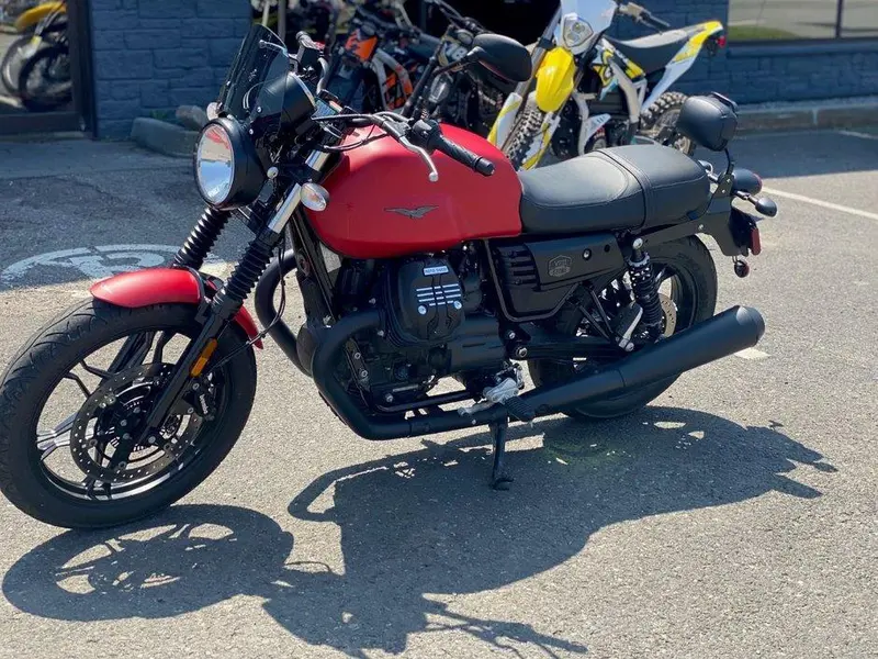2019 Moto Guzzi V7 III STONE thumbnail 6