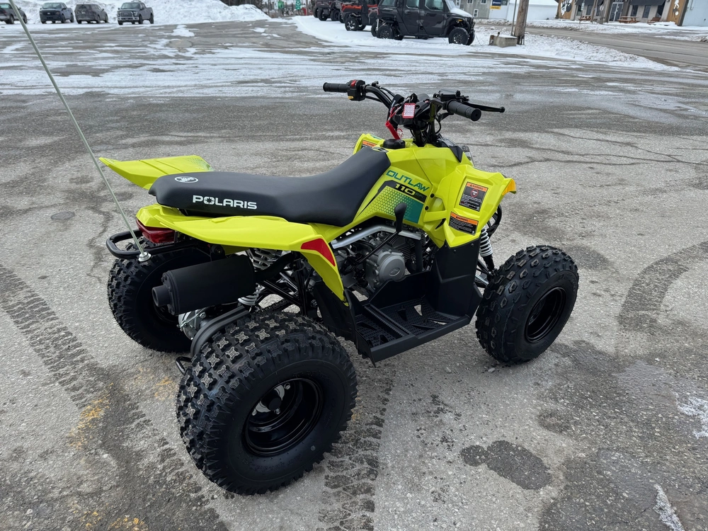 Polaris Outlaw 110 Lime Squeeze 2026 alt