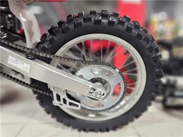 2025 Honda CRF150R CCMPETITION/MOTOCROSS thumbnail 4
