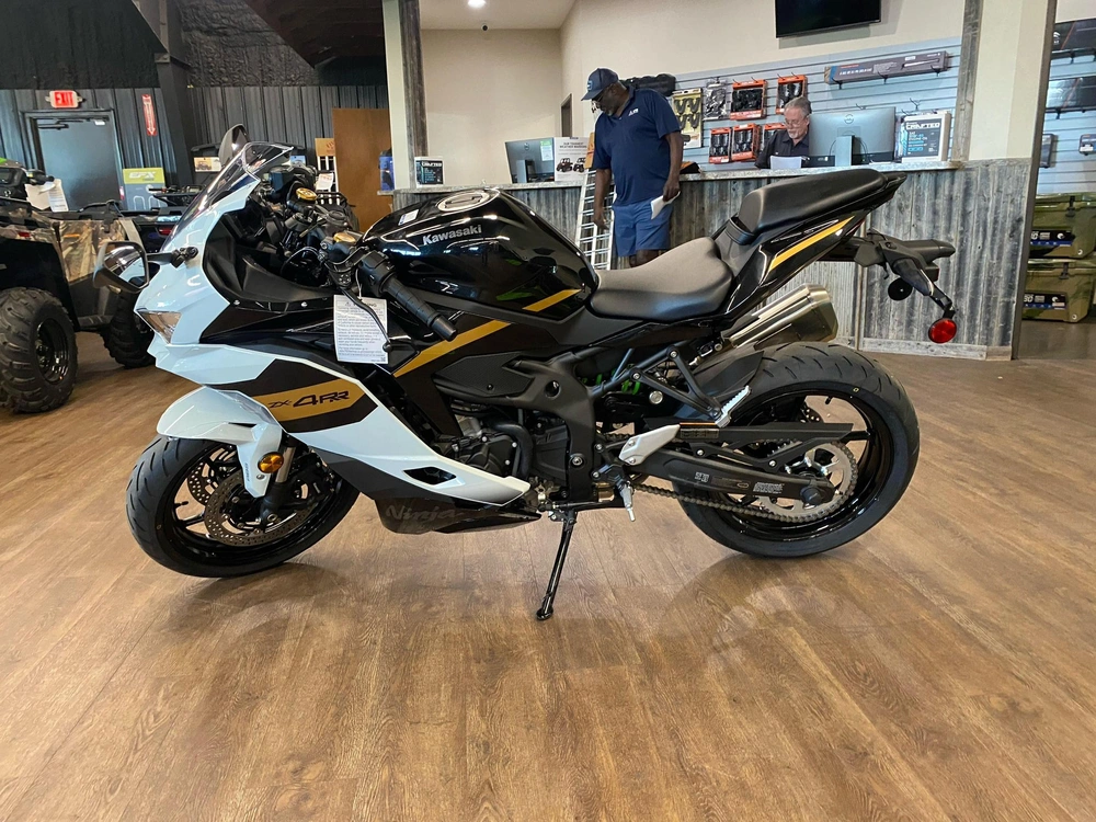 2026 Kawasaki Ninja® Zx™-4rr Abs Abs alt