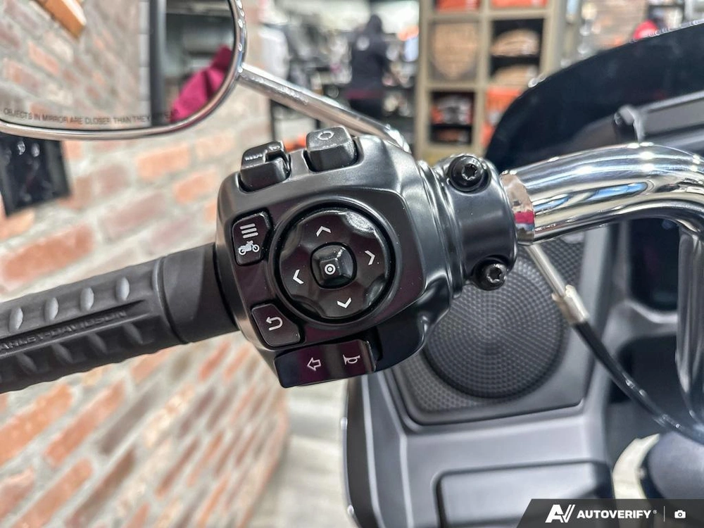 2026 Harley-davidson Road Glide alt