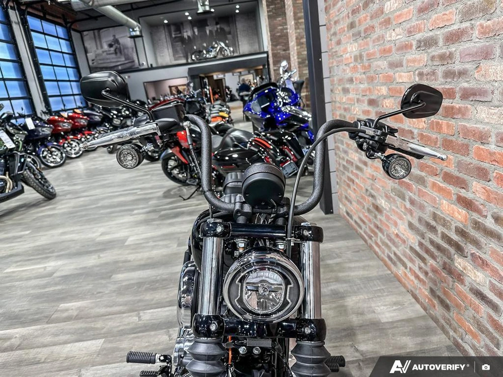 2026 Harley-davidson Street Bob alt
