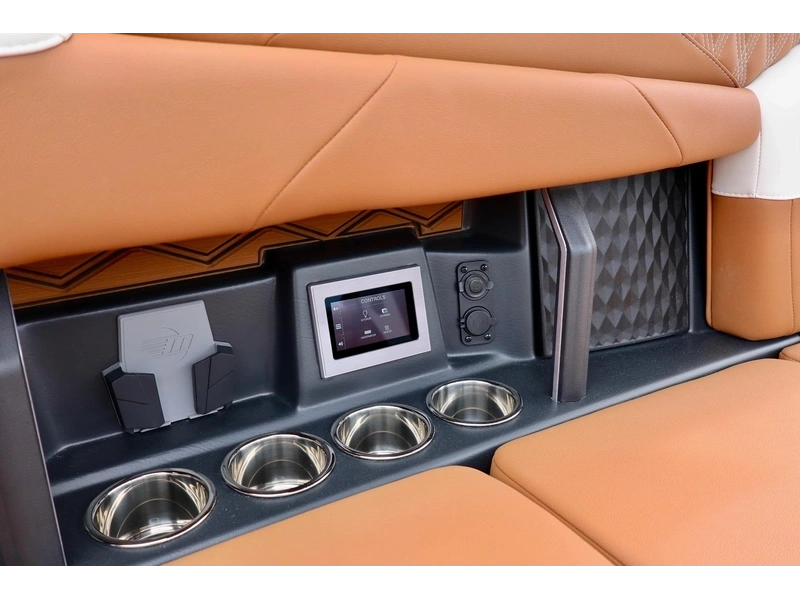 Malibu M 230 2025 alt