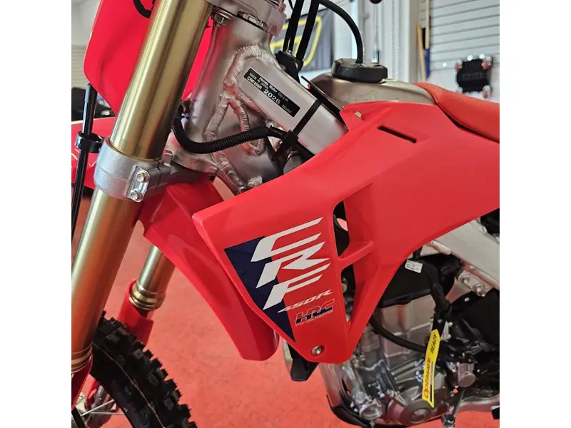 2026 Honda CRF 450R thumbnail 11