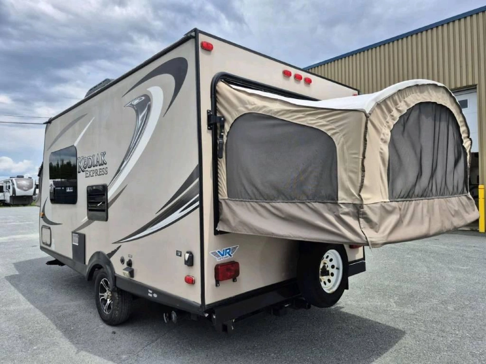 Dutchmen Kodiak Express 172e Hybride 2015 alt