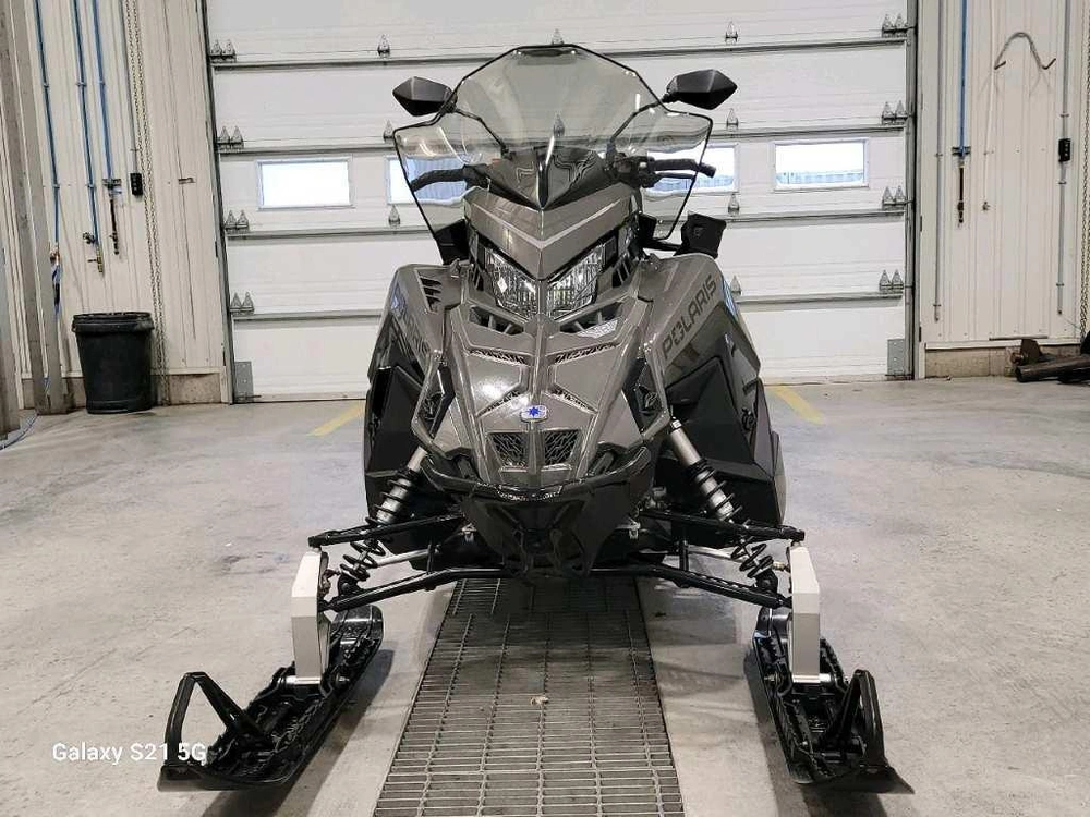 Polaris Titan 650 Adventure 155 1.8 2025 alt