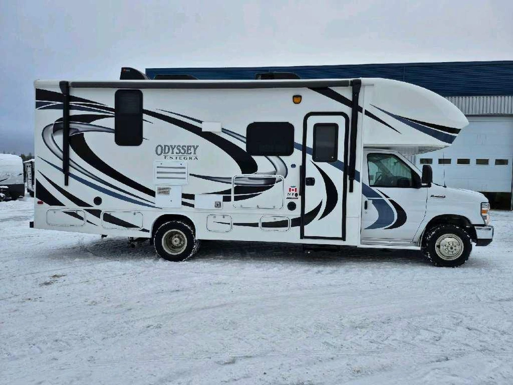 Entegra Coach Odyssey 24b 2020 alt