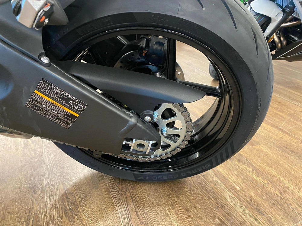 2026 Kawasaki Ninja® Zx™-6r Base Base alt