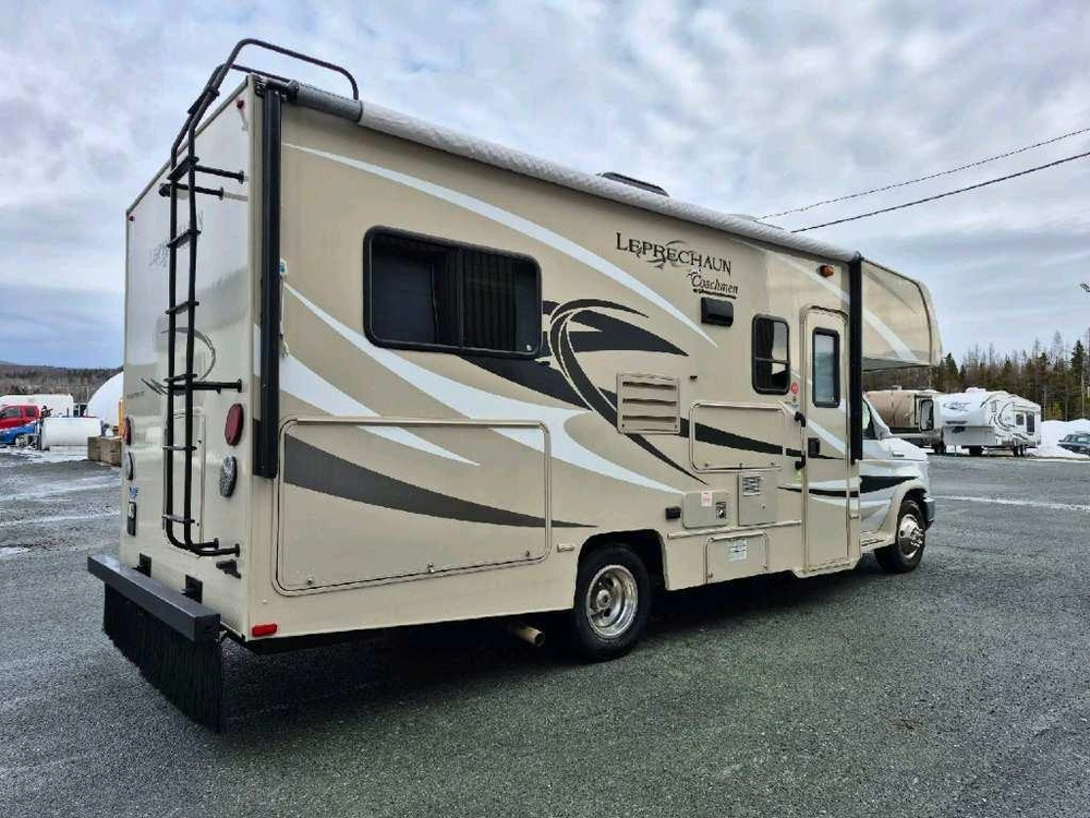 Coachmen Leprechaun 220qb 2012 alt