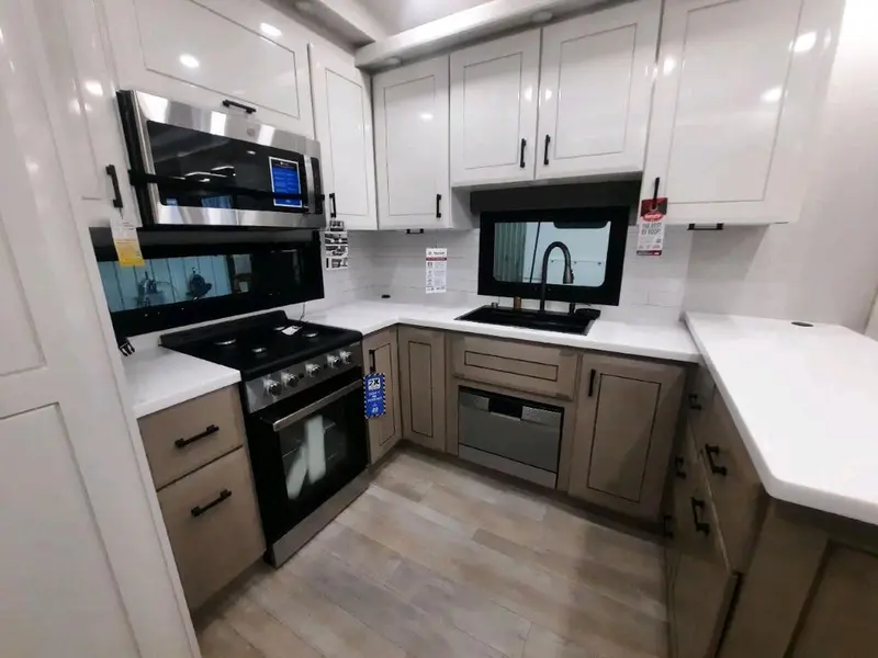 2026 Jayco Pinnacle 38FBRK thumbnail 13